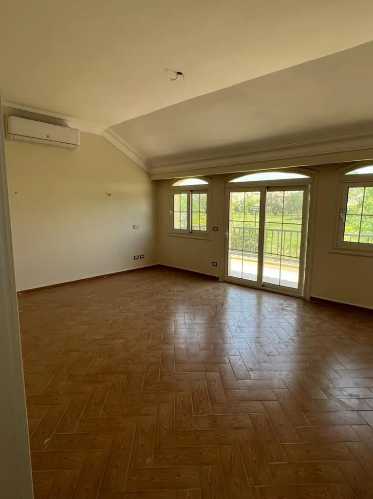 Villa for sale in Madinaty in Madinaty of 615 m² with 6 bedrooms