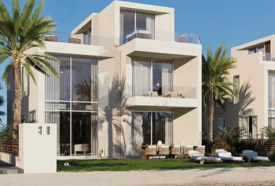 Villa for sale in Mar Bay - Ras El Hekma in Ras El Hekma of 270 m² with 5 bedrooms