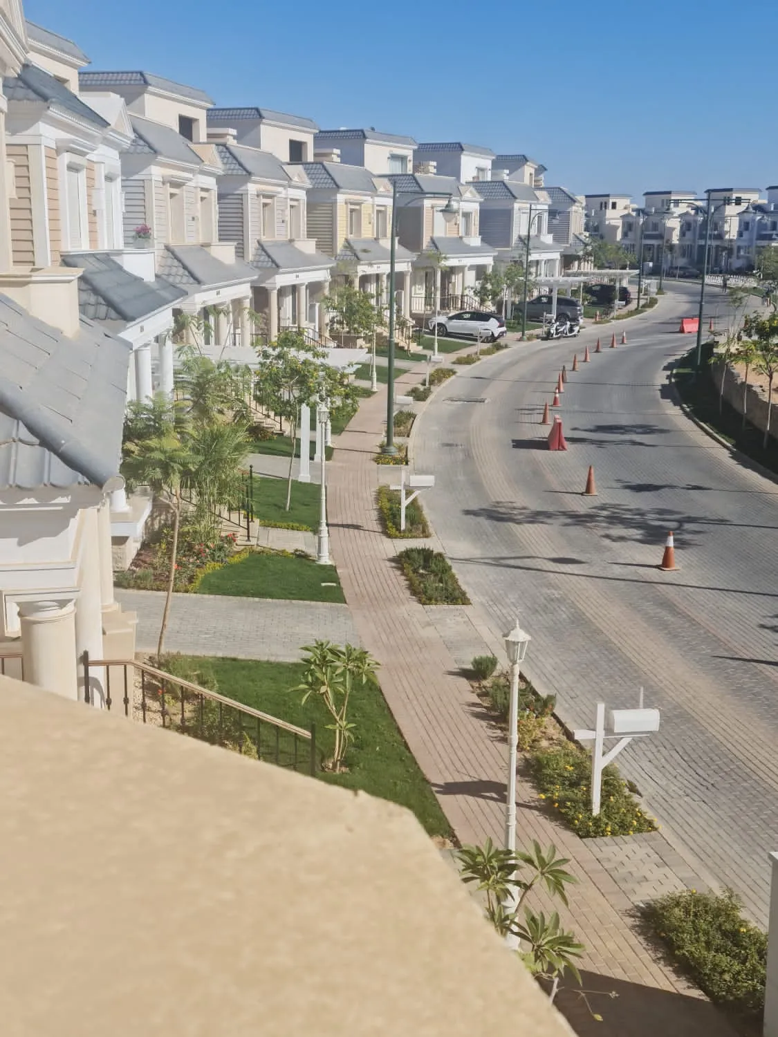 Villa for sale in Mountain View Chillout Park in Northern Expansion of 386 m² with 5 bedrooms