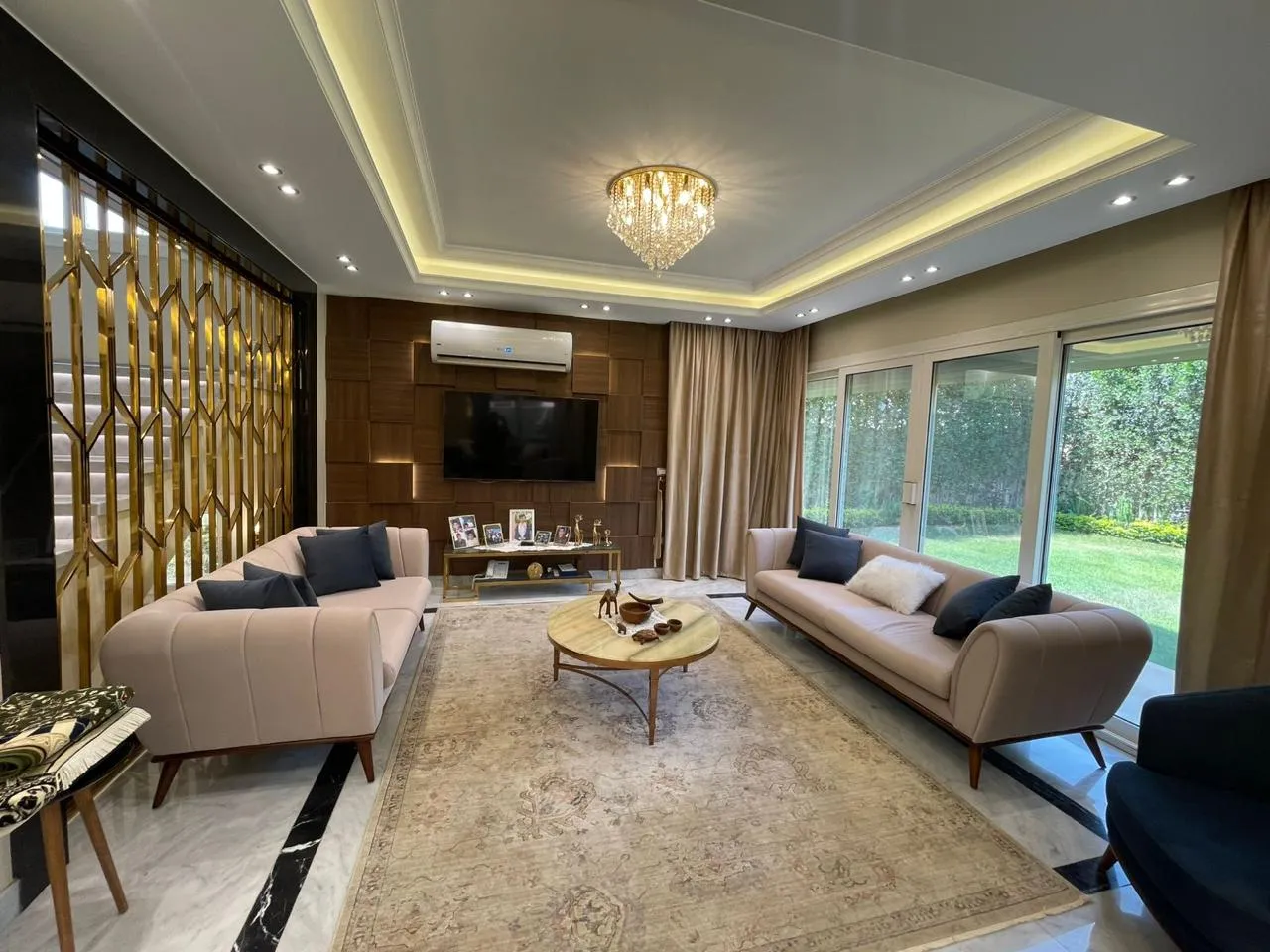 Villa for sale in UpVille Wady El Nile in 6th of October City of 440 m² with 6 bedrooms