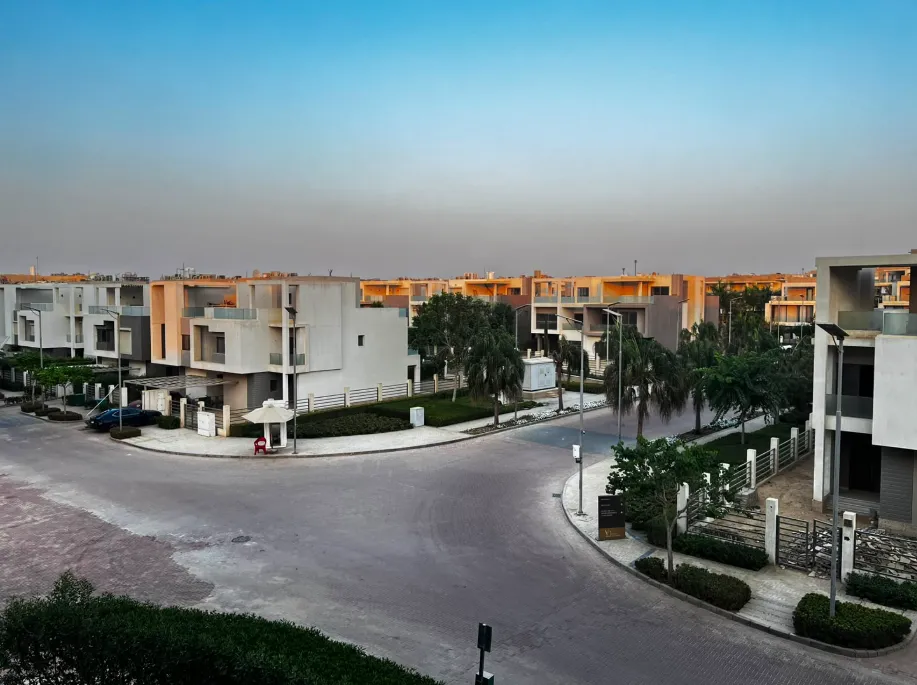 Apartment for sale in Fifth Square Al Marasem in New Cairo of 126 m² with 2 bedrooms