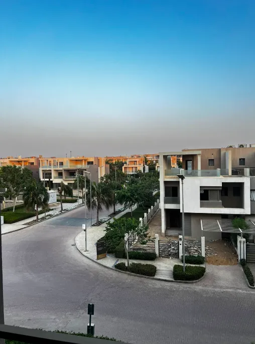Apartment for sale in Fifth Square Al Marasem in New Cairo of 126 m² with 2 bedrooms