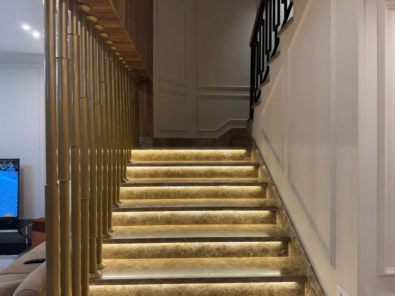 Townhouse for sale in DISTRICT 5 in South New Cairo of 285 m² with 5 bedrooms