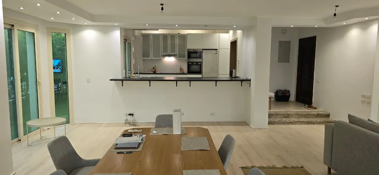 Apartment for sale in Beverly Hills in 6th of October City of 227 m² with 3 bedrooms