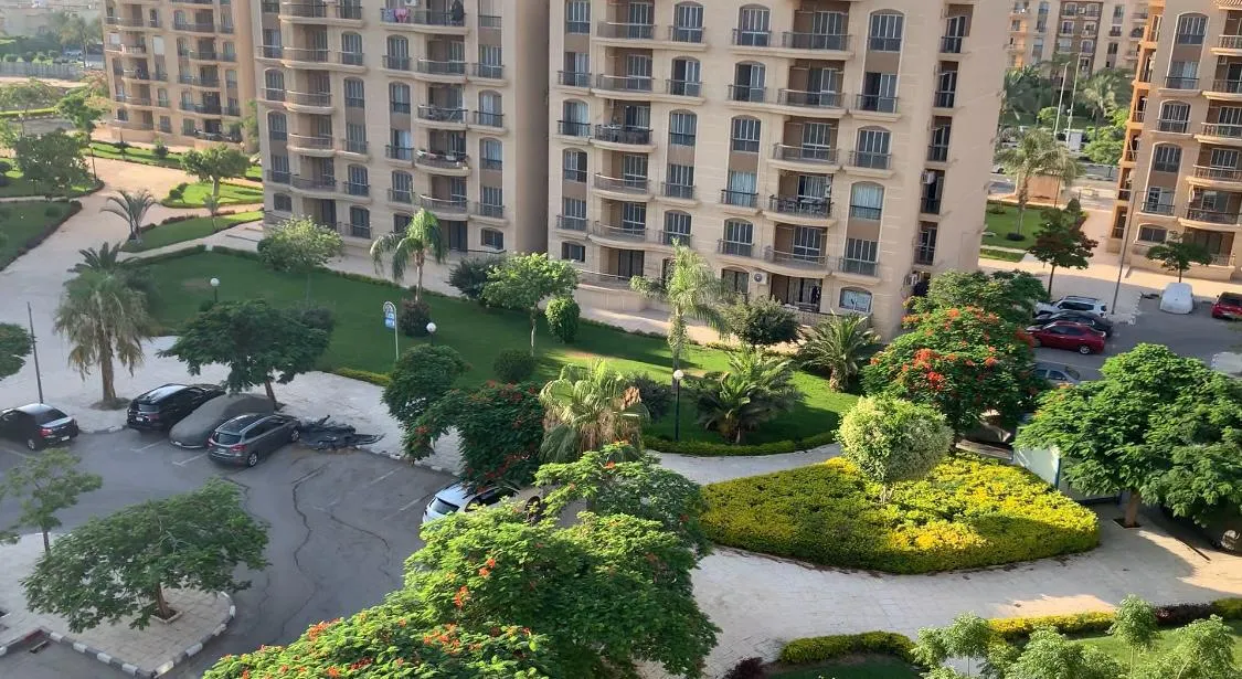 Apartment for sale in El Rehab in New Cairo of 132 m² with 2 bedrooms
