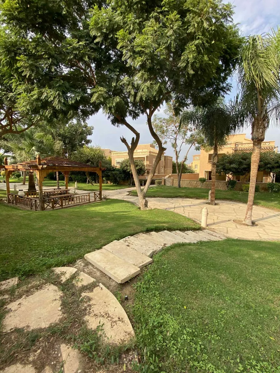 Twinhouse for sale in Bellagio in New Cairo of 348 m² with 4 bedrooms
