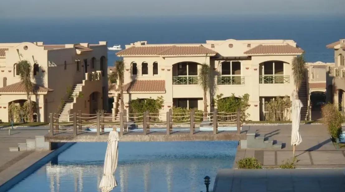 Chalet for sale in La Vista 6 in Ain Sokhna of 180 m² with 3 bedrooms