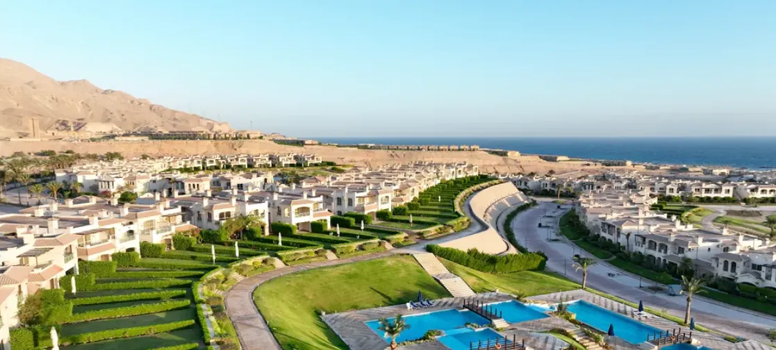 Chalet for sale in La Vista 6 in Ain Sokhna of 180 m² with 3 bedrooms
