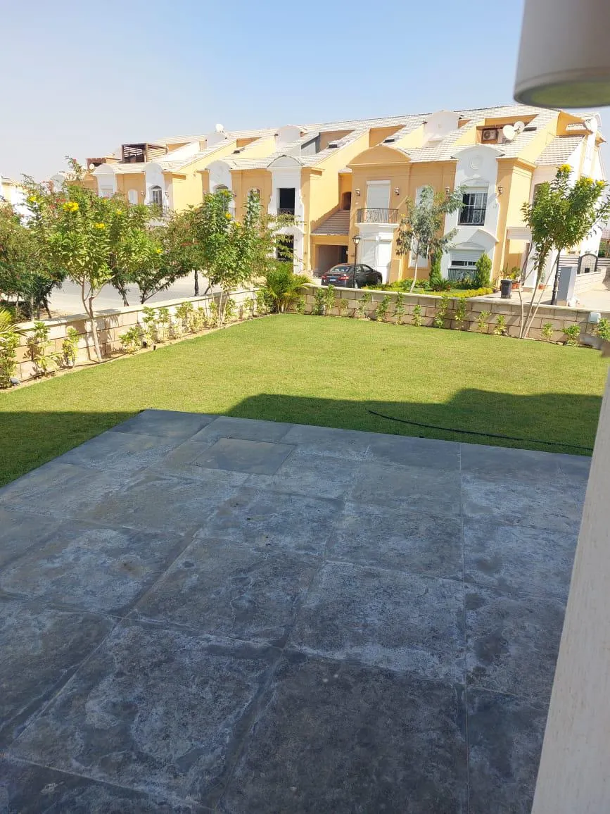 Townhouse for sale in Layan in New Cairo of 280 m² with 4 bedrooms