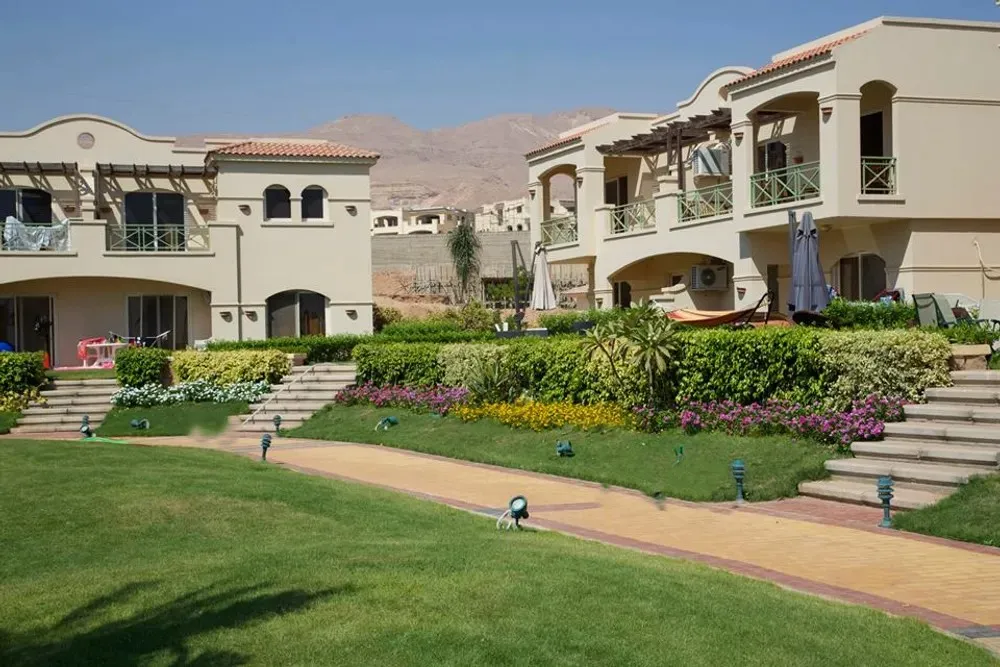 Chalet for sale in La Vista 6 in Ain Sokhna of 180 m² with 3 bedrooms