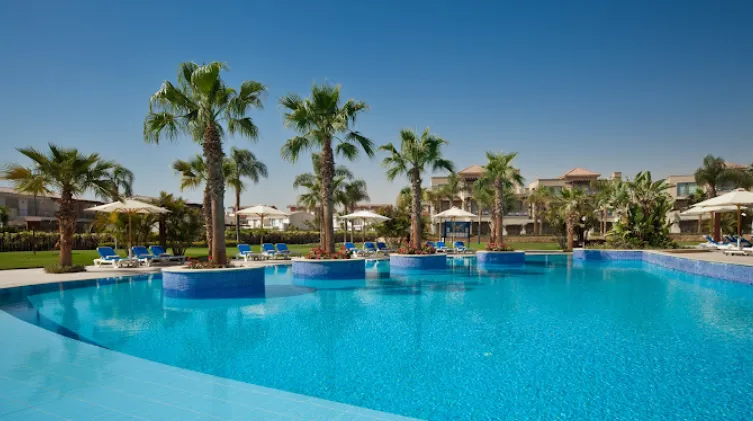 Villa for sale in Little Venice in Ain Sokhna of 210 m² with 4 bedrooms