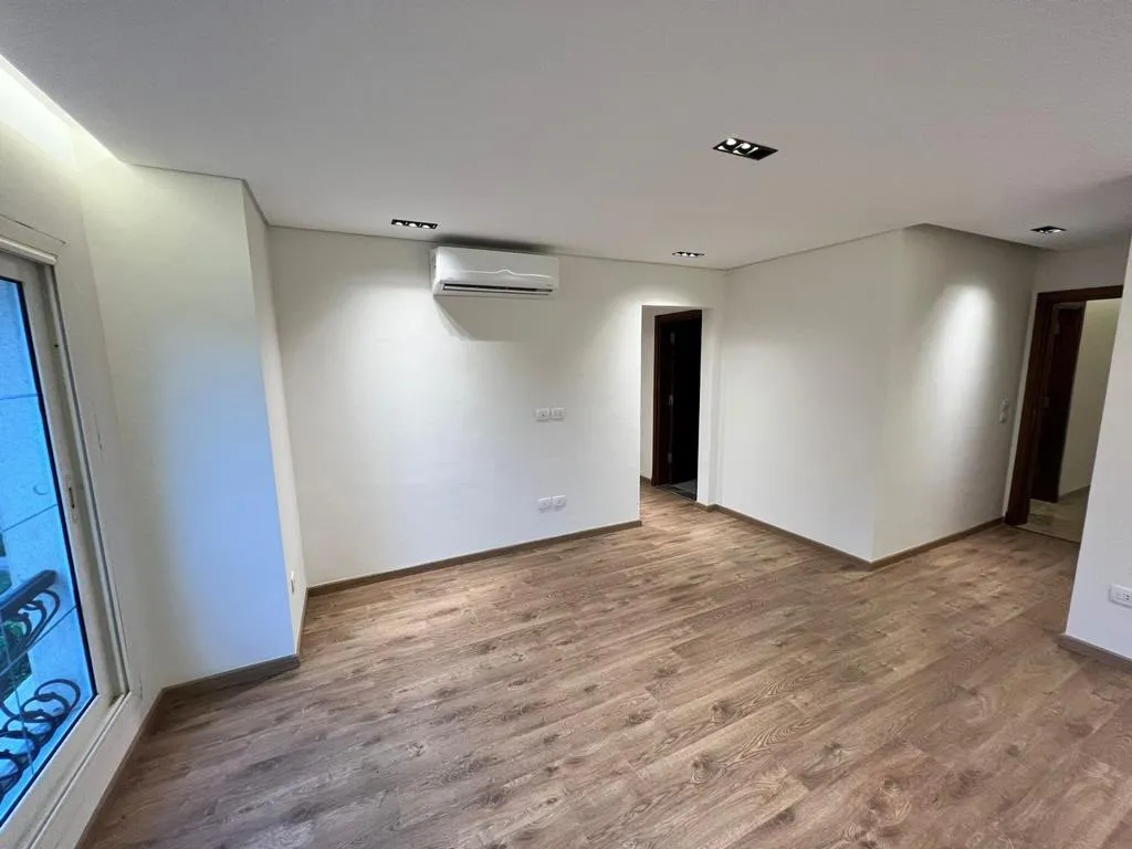 Apartment for sale in Mountain View Hyde Park in New Cairo of 208 m² with 3 bedrooms