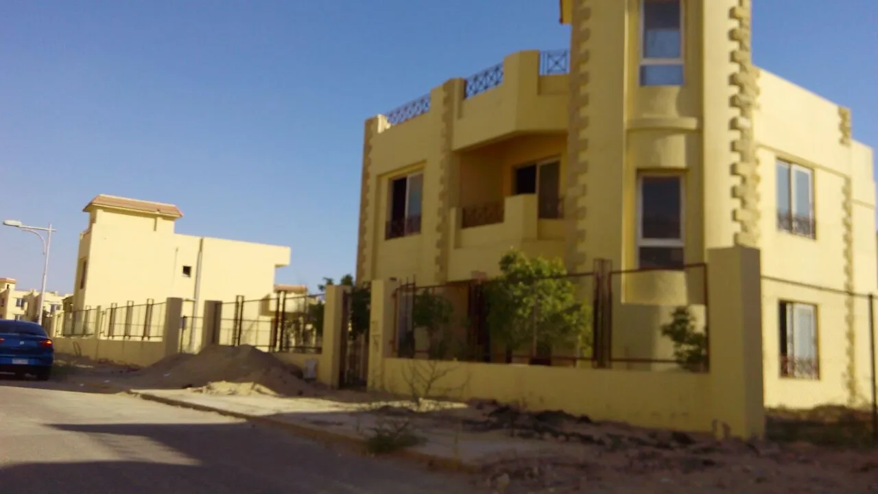 Villa for sale in Golf Solimania in New Sphinx of 280 m² with 3 bedrooms