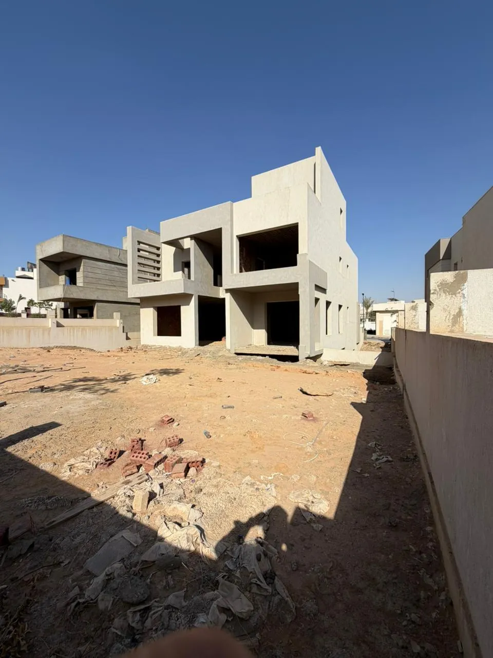 Villa for sale in Grand Heights in 6th of October City of 410 m² with 4 bedrooms