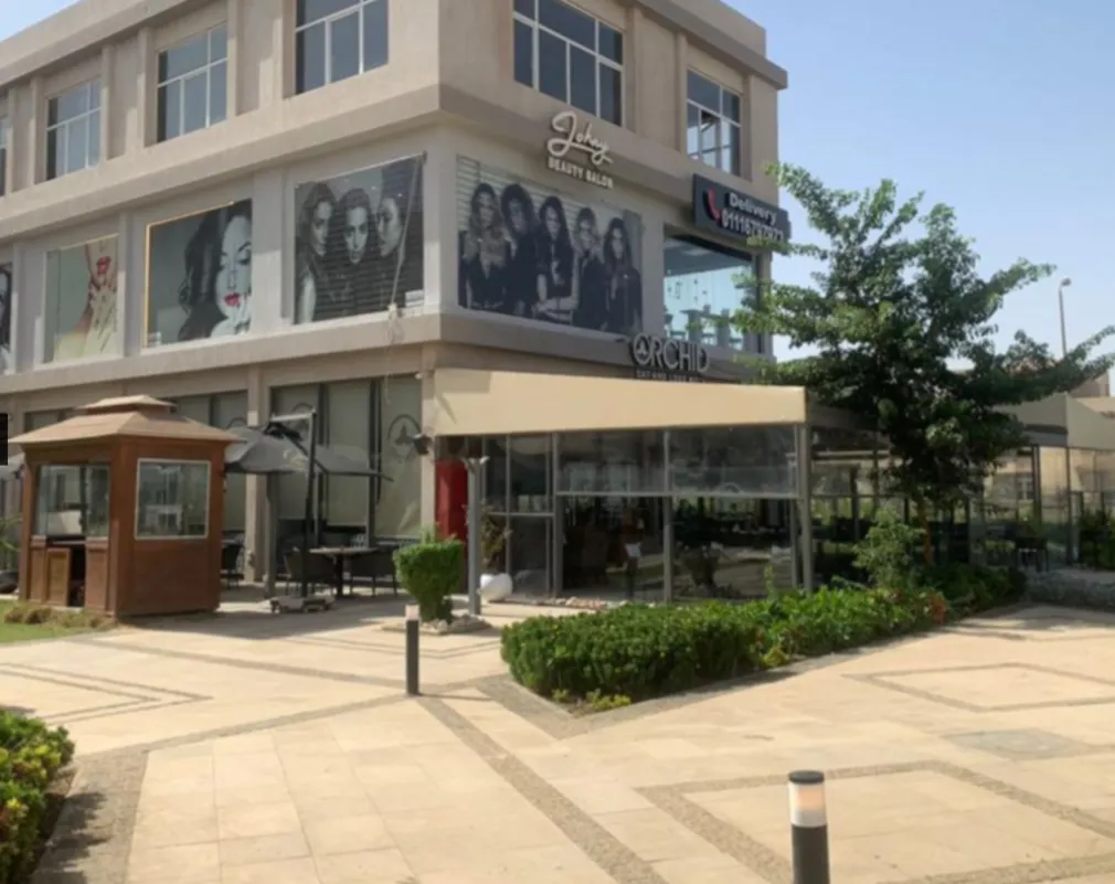 Retail for sale in Al Karma 4 in Northern Expansion of 180 m² with 0 bedrooms