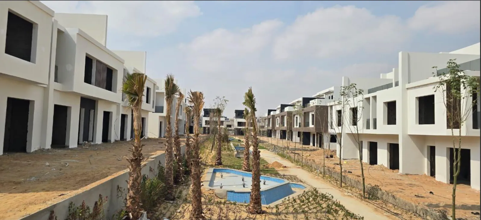Townhouse for sale in Sun Capital in October Gardens of 210 m² with 3 bedrooms