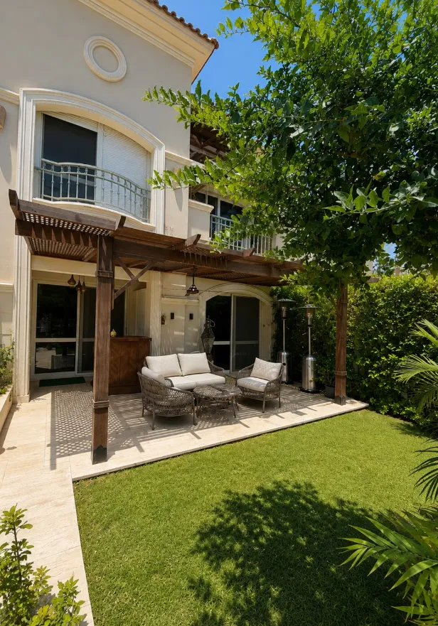 Townhouse for sale in El Patio 6 October in 6th of October City of 210 m² with 4 bedrooms
