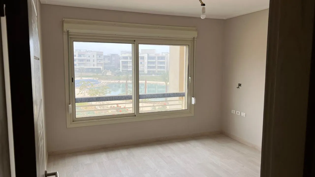 Apartment for sale in New Giza in 6th of October City of 232 m² with 3 bedrooms