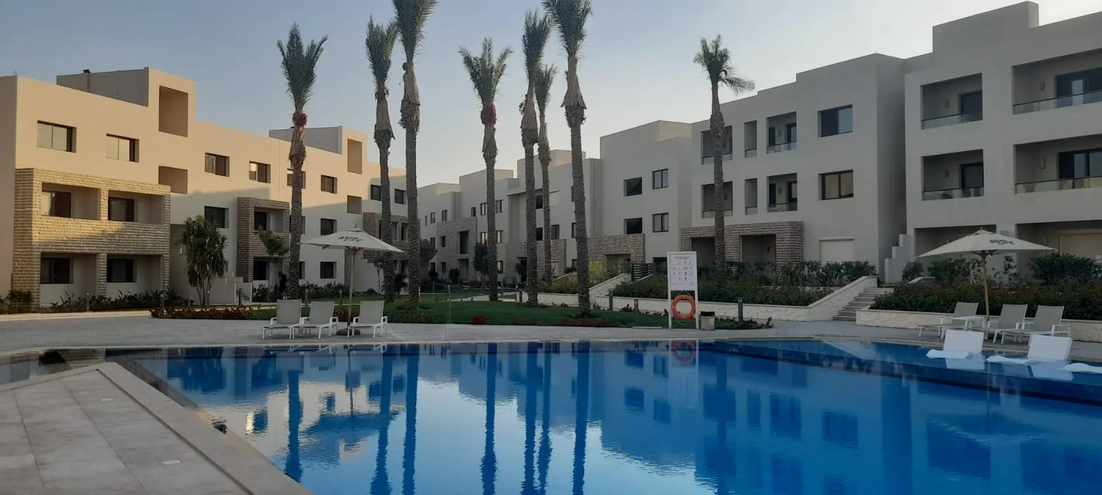 Chalet for sale in Azha in Ain Sokhna of 125 m² with 2 bedrooms