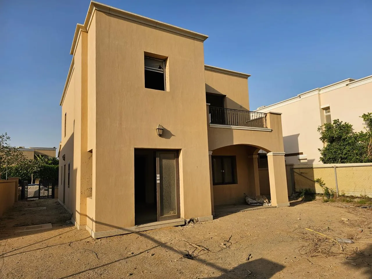Villa for sale in Mivida in New Cairo of 254 m² with 3 bedrooms