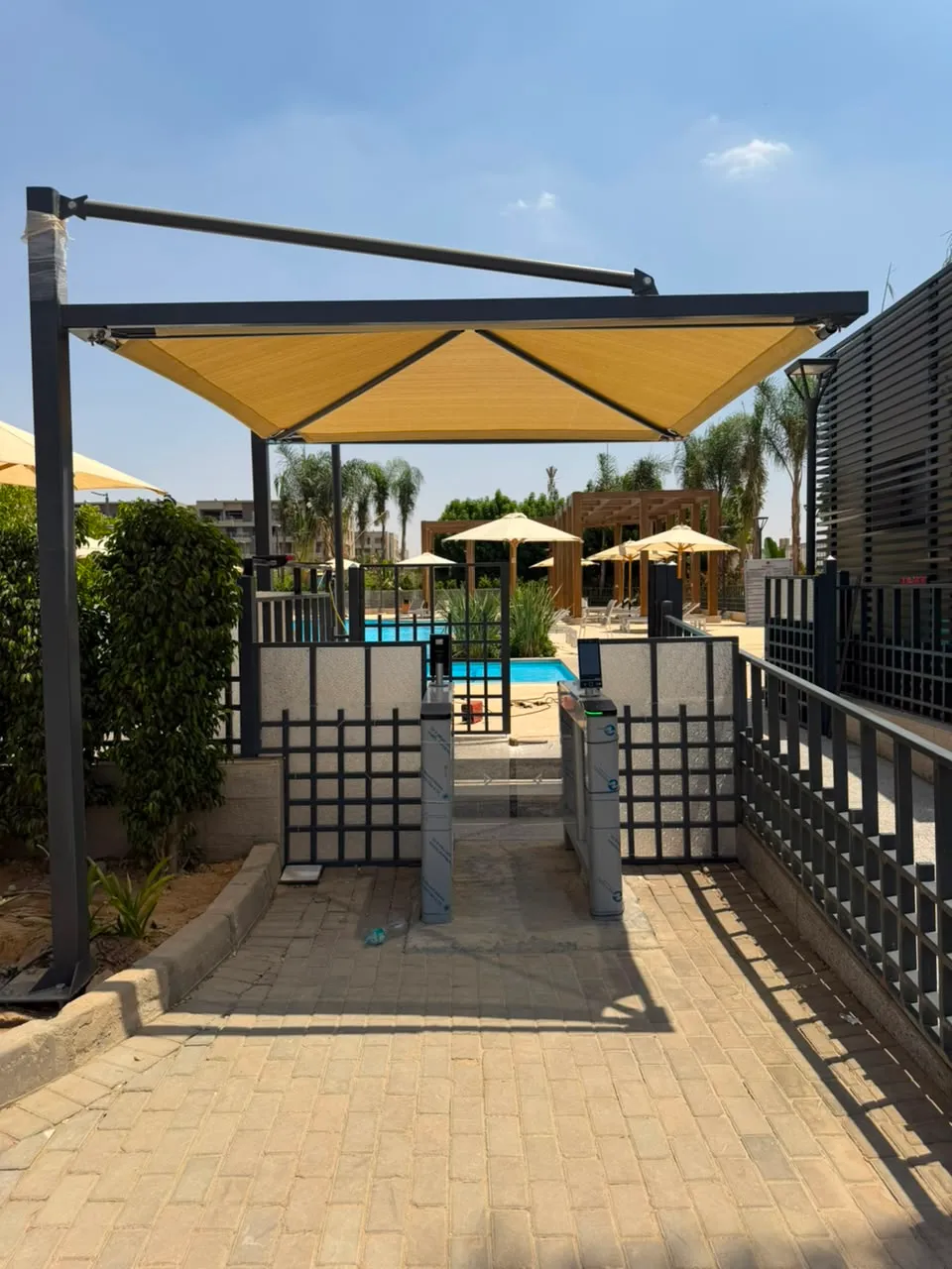 Apartment for sale in Capital Gardens in New Cairo of 208 m² with 3 bedrooms