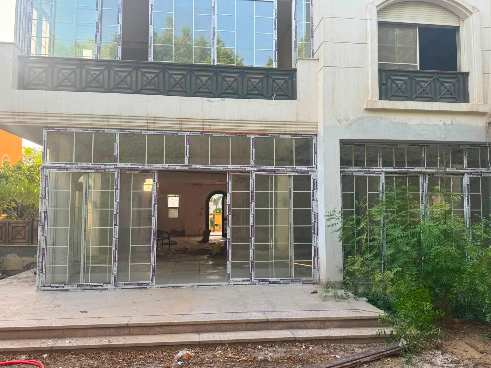 Villa for sale in Dyar Mokhabarat in New Cairo of 1054 m² with 6 bedrooms