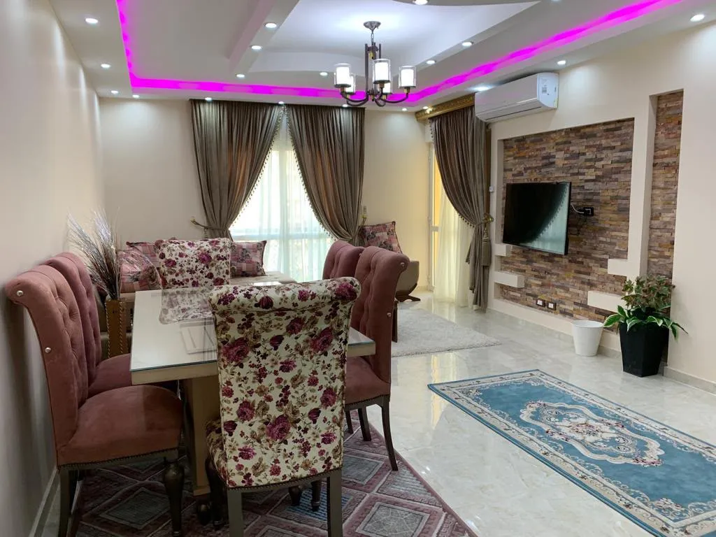 Apartment for sale in El Rehab in New Cairo of 99 m² with 2 bedrooms