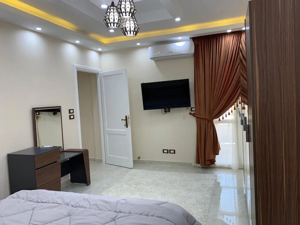 Apartment for sale in El Rehab in New Cairo of 99 m² with 2 bedrooms