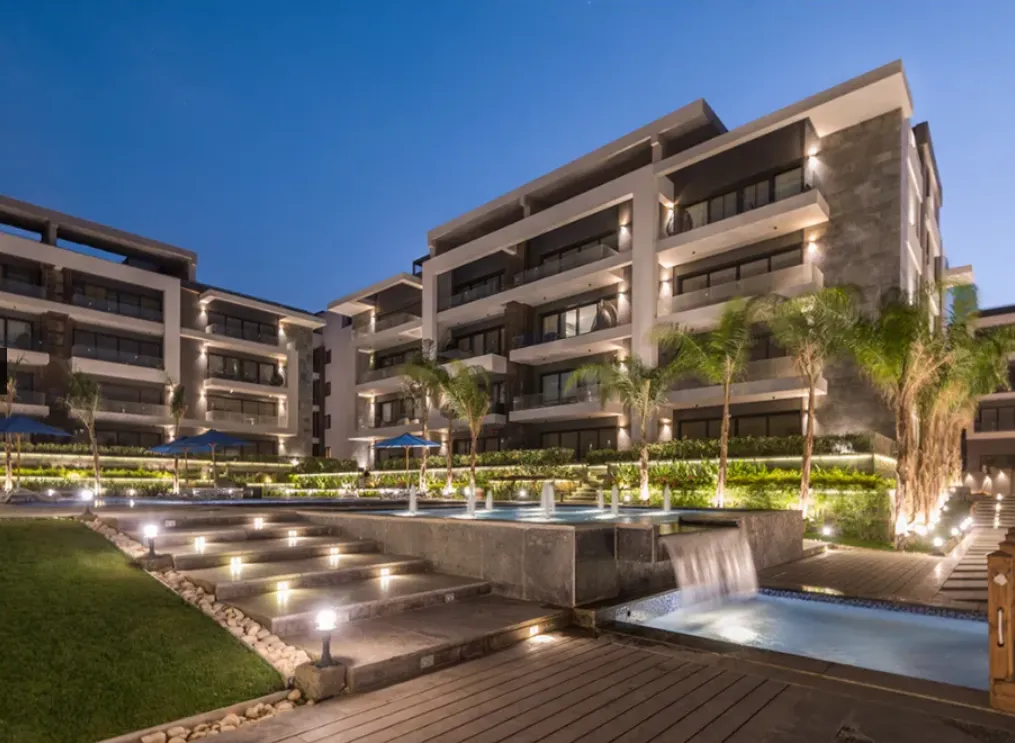 Apartment for sale in El Patio 7 in New Cairo of 165 m² with 3 bedrooms