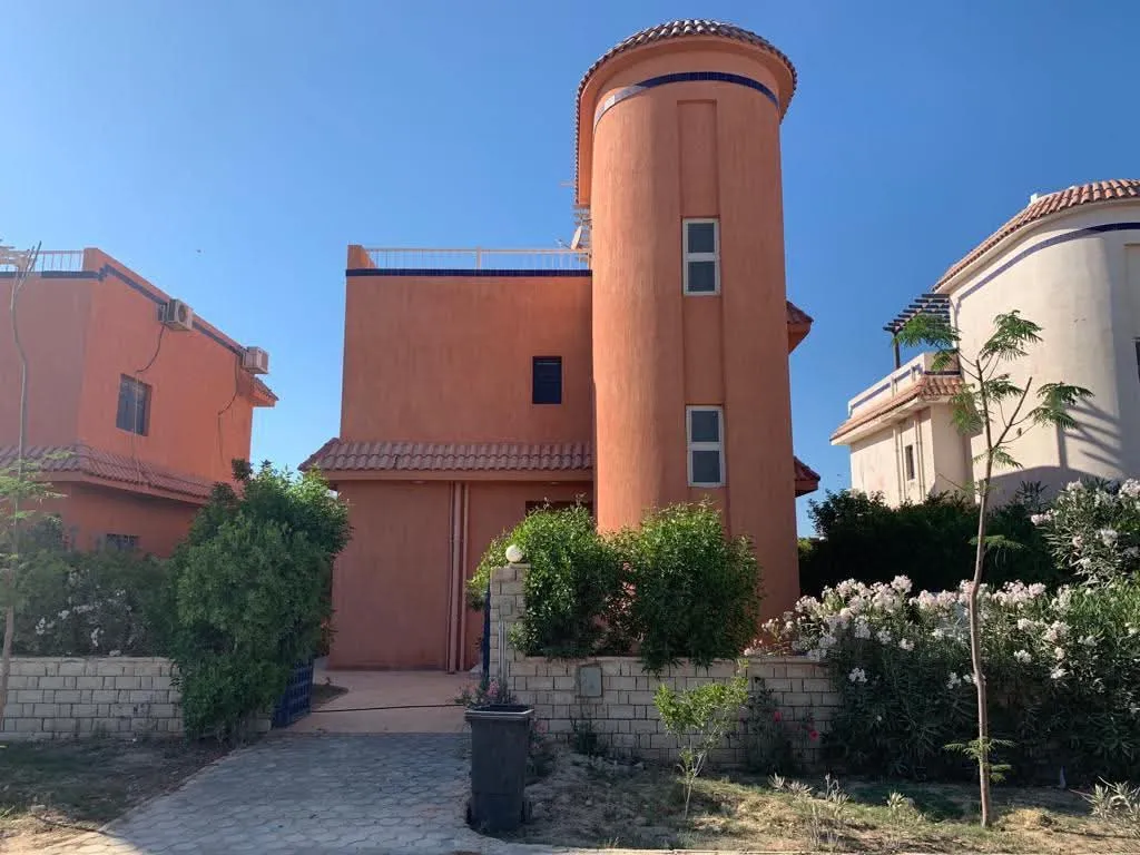 Villa for sale in Ghazala Bay in Ghazala Bay of 230 m² with 4 bedrooms