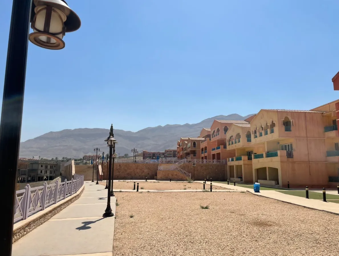 Chalet for sale in Porto Sokhna in Ain Sokhna of 100 m² with 2 bedrooms