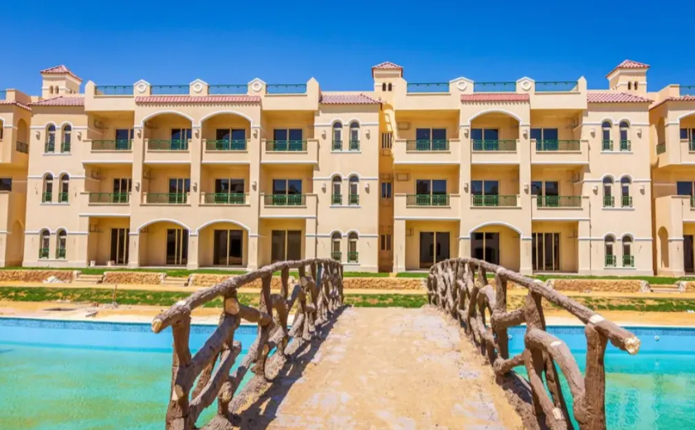 Chalet for sale in Lasirena Palm Beach in Ain Sokhna of 115 m² with 3 bedrooms