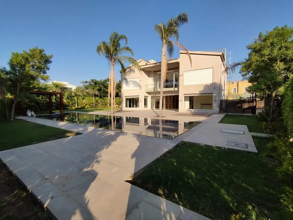 Villa for sale in Allegria in El Sheikh Zayed of 673 m² with 5 bedrooms