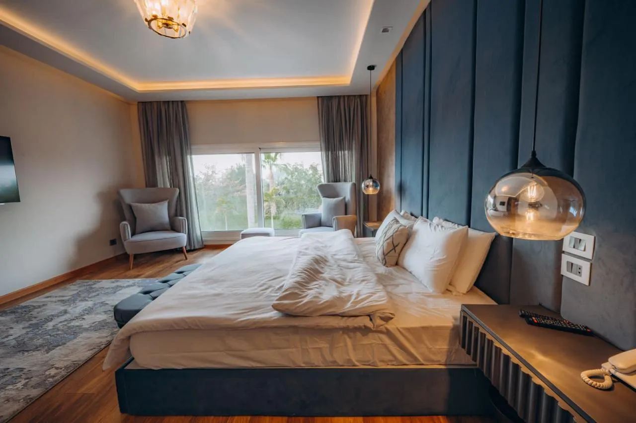 Villa for sale in Allegria in El Sheikh Zayed of 673 m² with 5 bedrooms