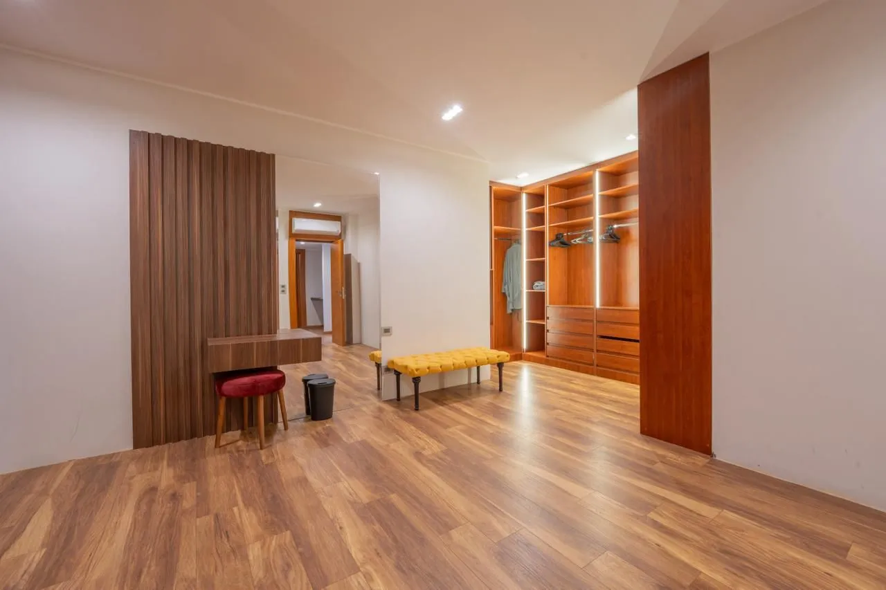Villa for sale in Allegria in El Sheikh Zayed of 673 m² with 5 bedrooms
