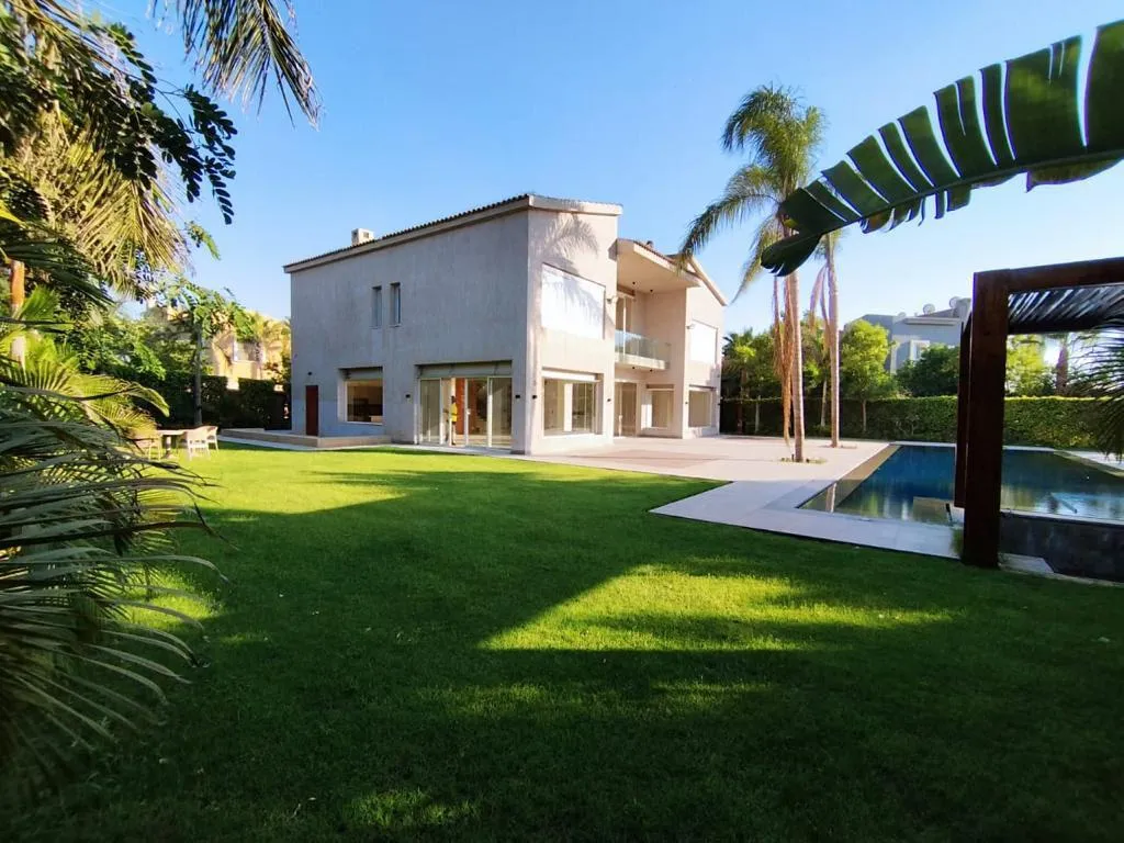 Villa for sale in Allegria in El Sheikh Zayed of 673 m² with 5 bedrooms