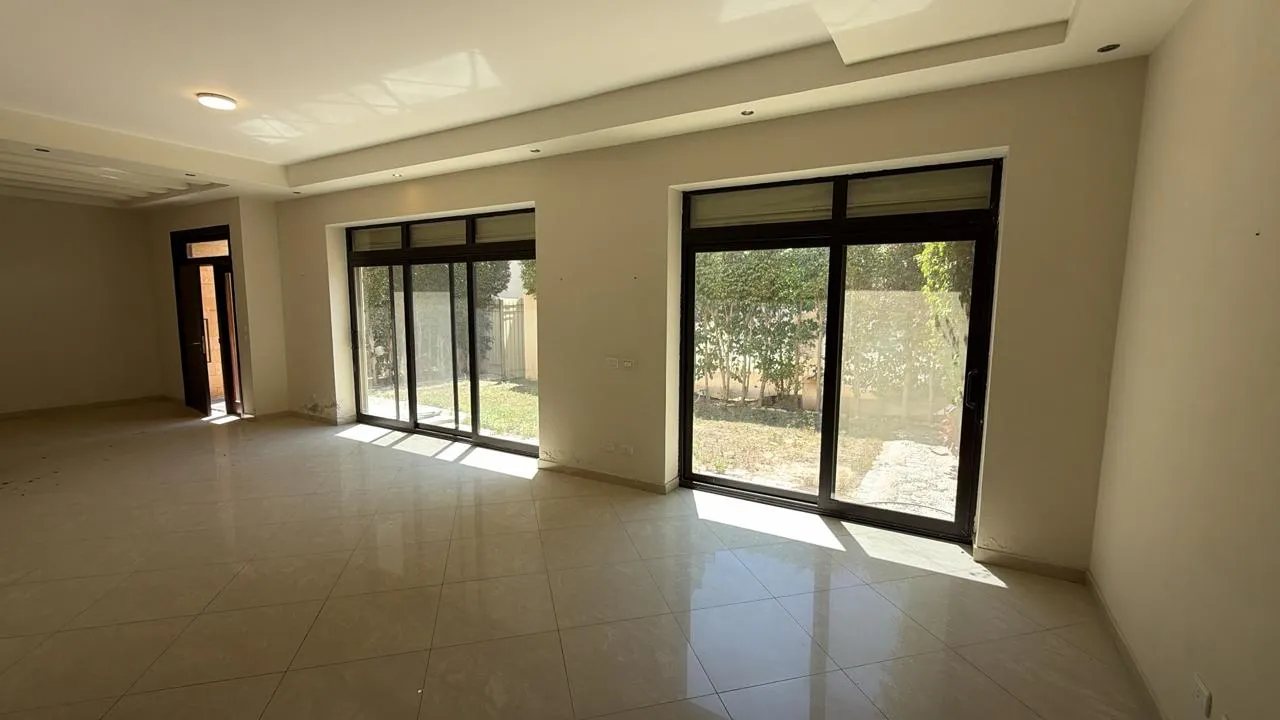 Villa for sale in Westown Residences in El Sheikh Zayed of 306 m² with 4 bedrooms