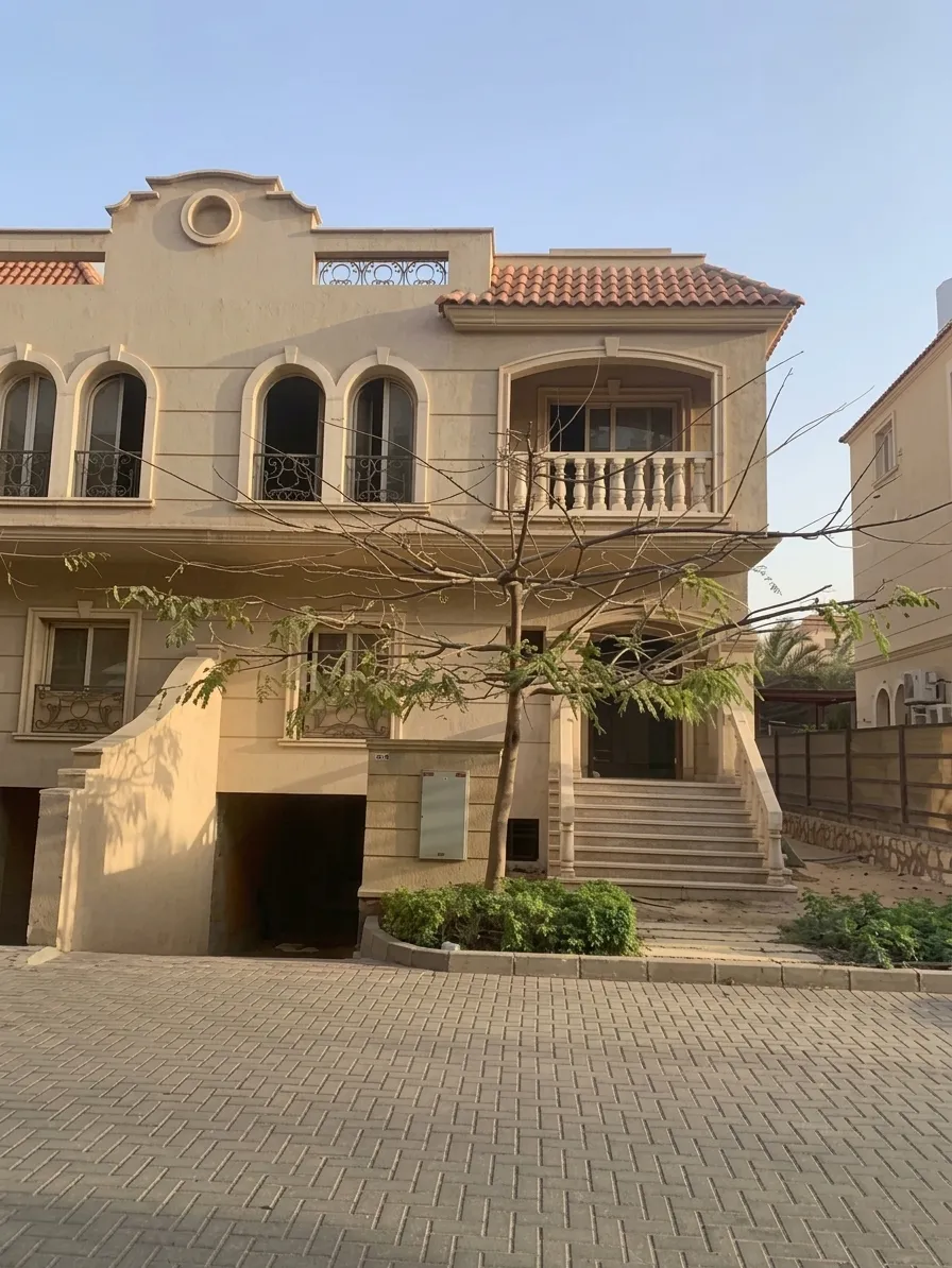 Twinhouse for sale in Villino in New Cairo of 311 m² with 3 bedrooms