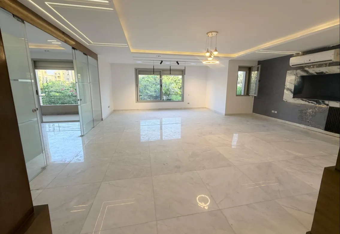 Penthouse for sale in Palm Parks in 6th of October City of 356 m² with 6 bedrooms