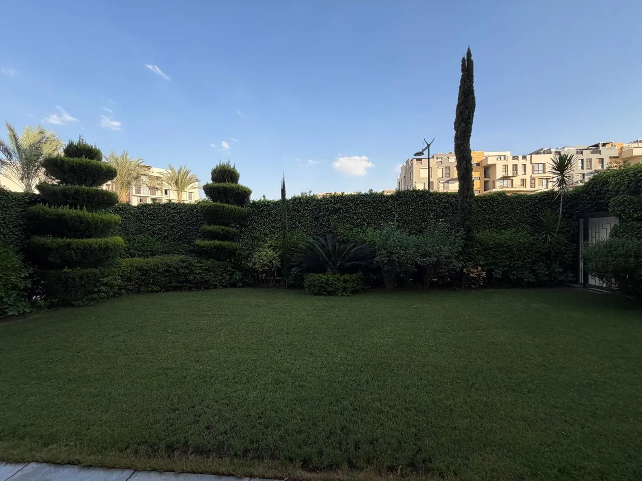 Duplex for sale in Eastown in New Cairo of 263 m² with 3 bedrooms