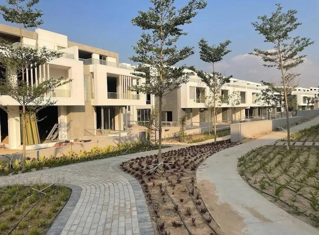 Townhouse for sale in Joulz in 6th of October City of 311 m² with 4 bedrooms