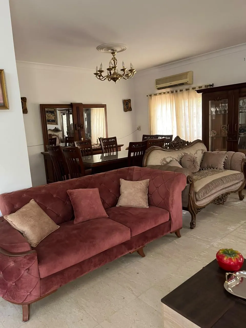 Villa for sale in El Rehab in New Cairo of 245 m² with 3 bedrooms