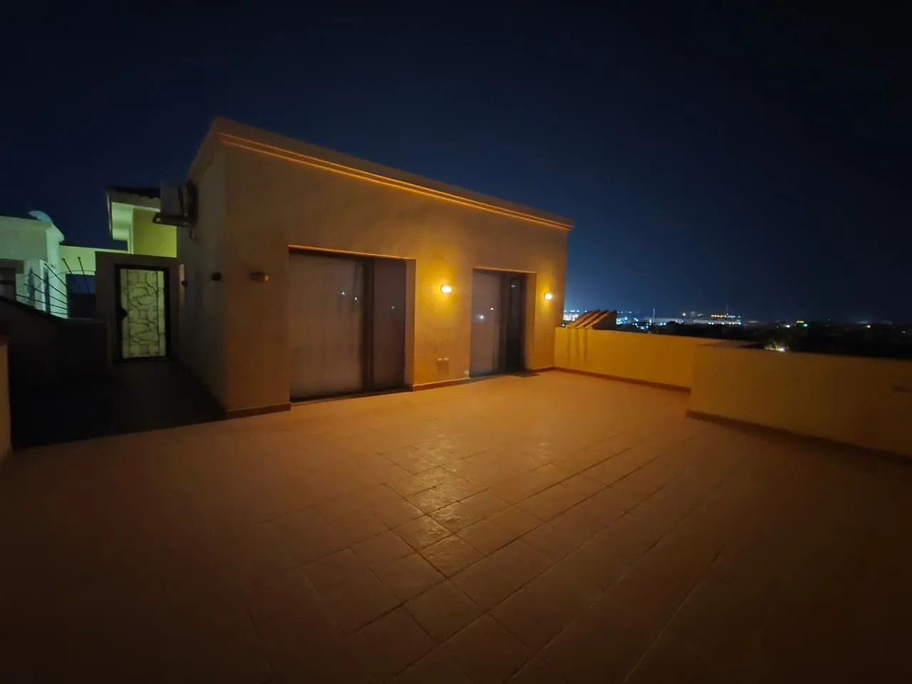 Penthouse for sale in Casa in 6th of October City of 300 m² with 4 bedrooms