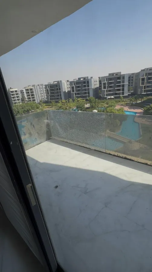 Penthouse for sale in Sun Capital in October Gardens of 220 m² with 3 bedrooms