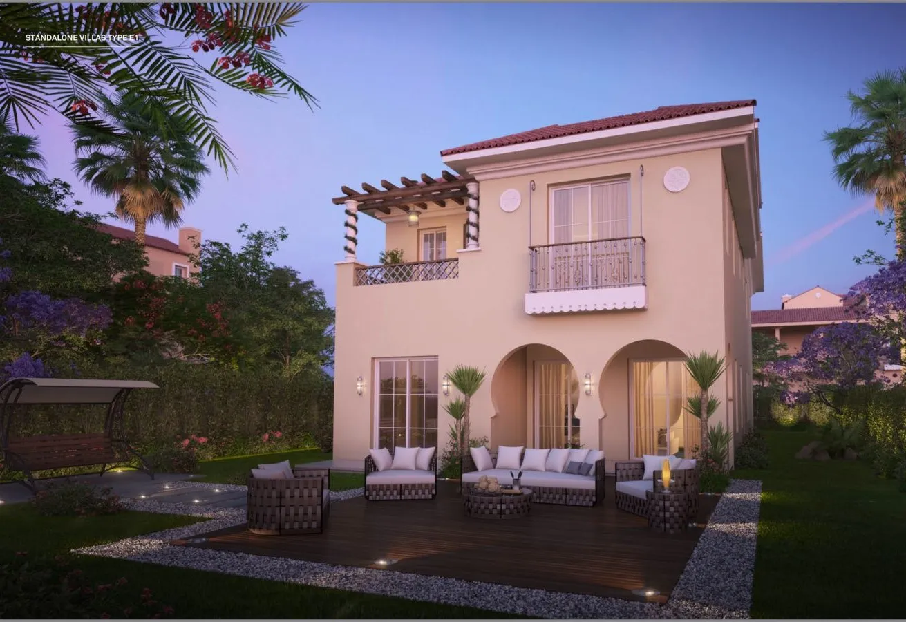 Villa for sale in Hyde Park in New Cairo of 395 m² with 6 bedrooms