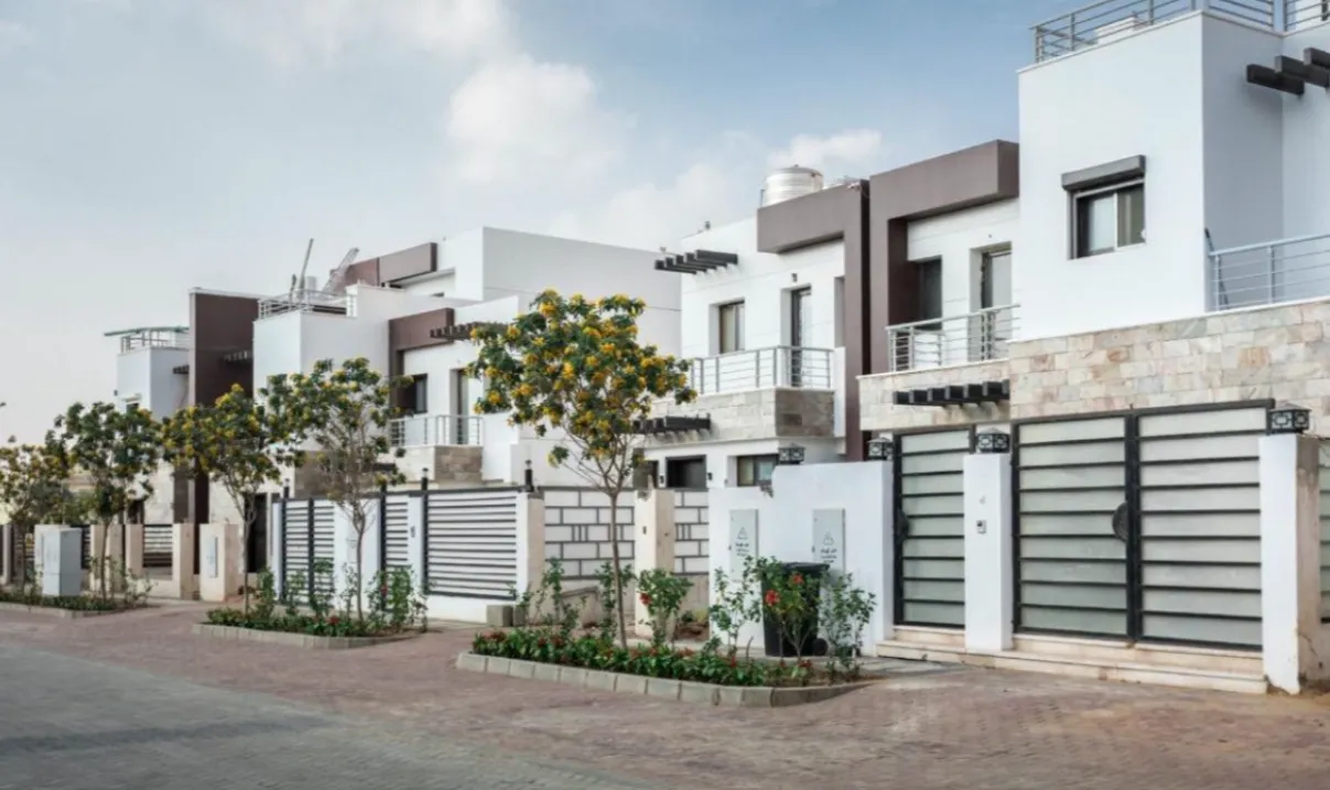 Townhouse for sale in Hyde Park in 6th settlement of 187 m² with 3 bedrooms