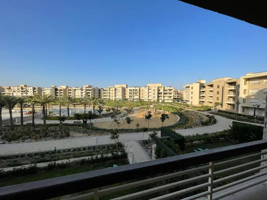 Apartment for sale in New Giza in 6th of October City of 237 m² with 3 bedrooms