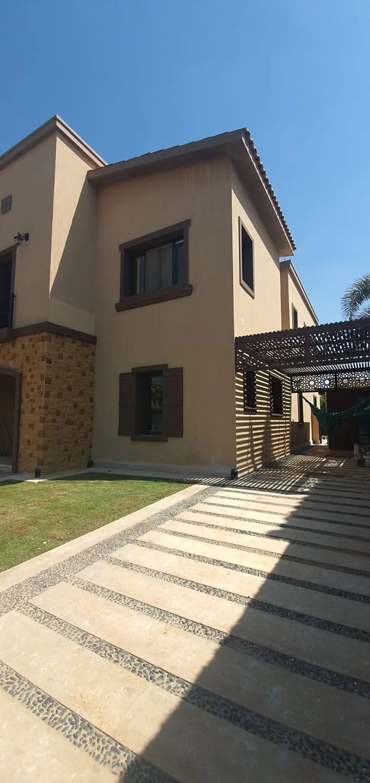 Twinhouse for sale in Mivida in New Cairo of 225 m² with 3 bedrooms