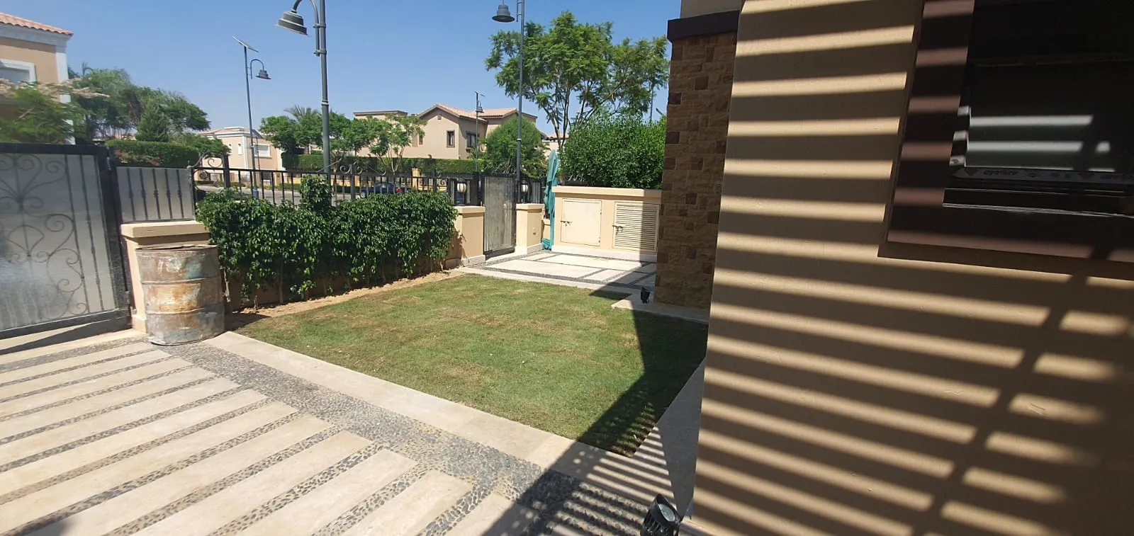 Twinhouse for sale in Mivida in New Cairo of 225 m² with 3 bedrooms