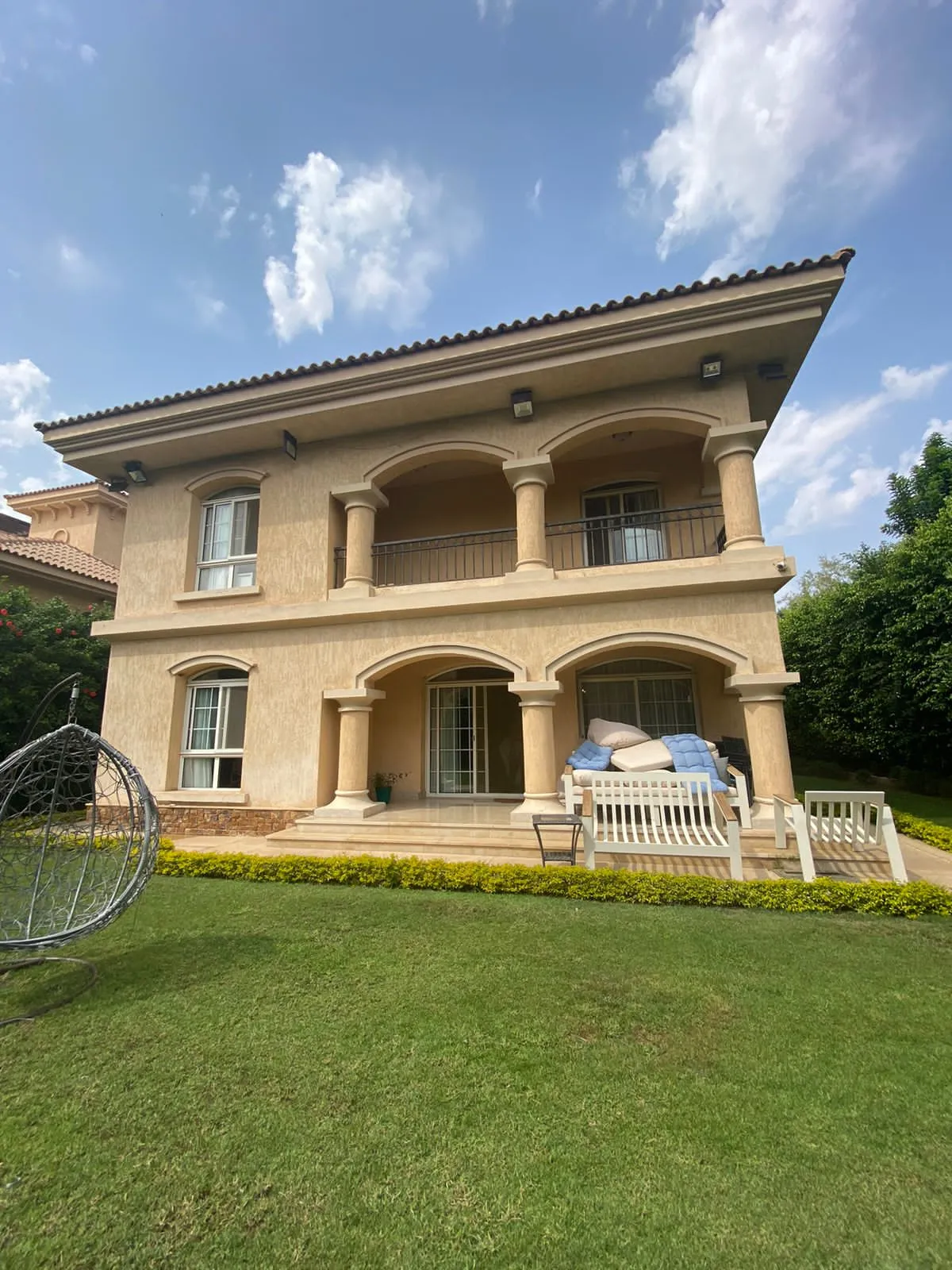 Villa for sale in Madinaty in Madinaty of 335 m² with 4 bedrooms